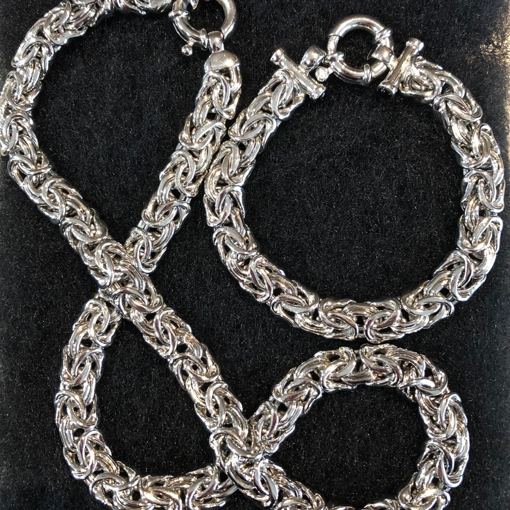 Italian. Final. Platinum/Sterling Byzantine set.